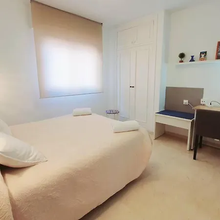 Acogedor Y Centrico Con Parking Apartment Granada