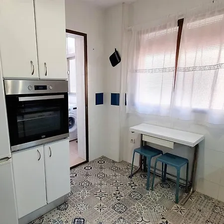 Acogedor Y Centrico Con Parking Apartment